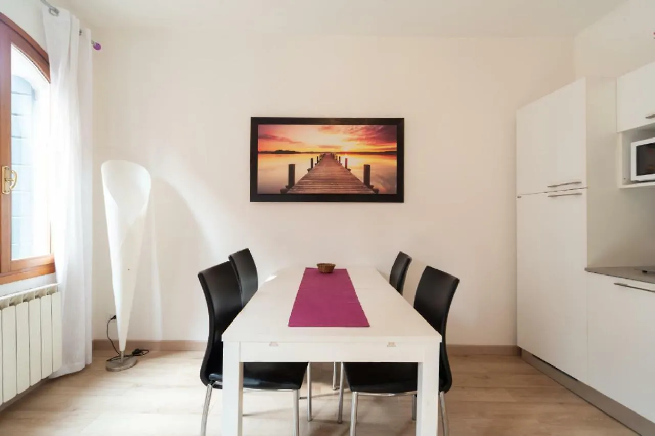 Serenissima Apartments Venice Italy
